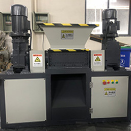 帶來效率經(jīng)濟型的最大結合廢舊輪胎撕碎機